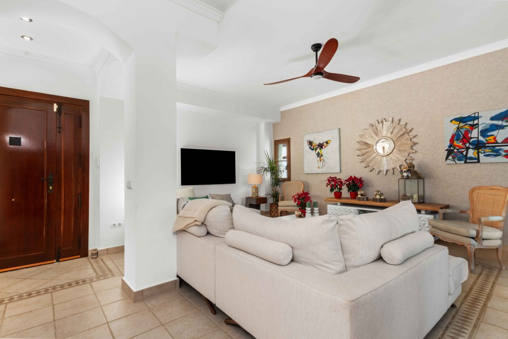 4 Bedroom Villa for Sale in Estepona — 5