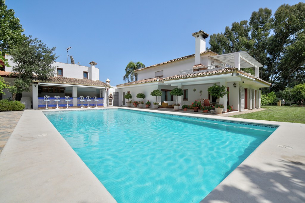 5 Bedroom Villa for Sale in Costalita — 8