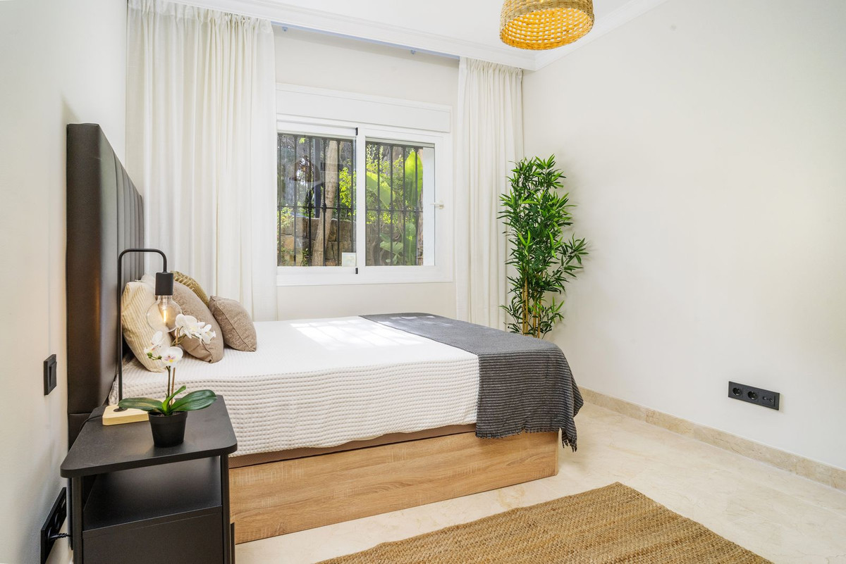 3 Bedroom Apartment for Sale in Marbella — 8