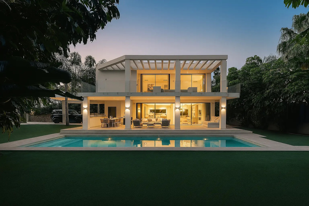 5 Bedroom Villa for Sale in La Quinta