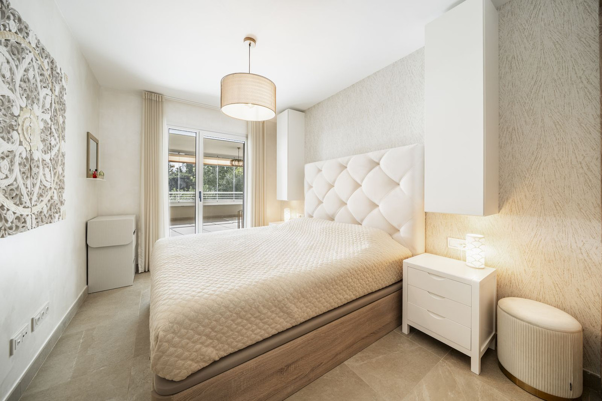 3 Bedroom Apartment for Sale in Estepona — 5