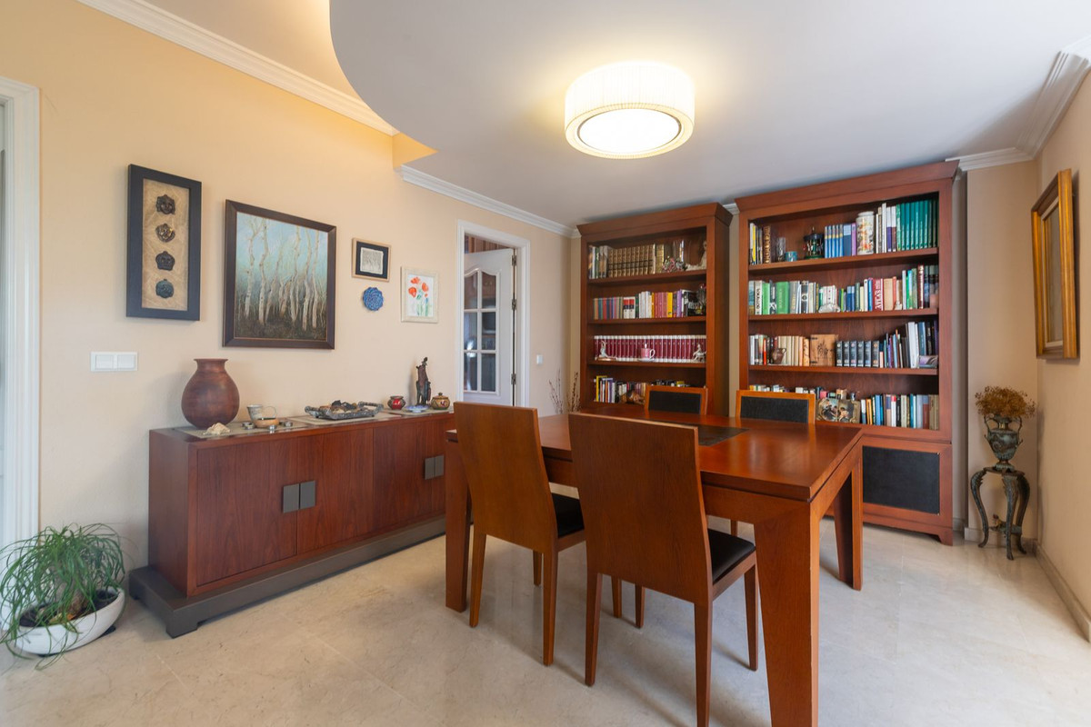 4 Bedroom Villa for Sale in Marbella — 6
