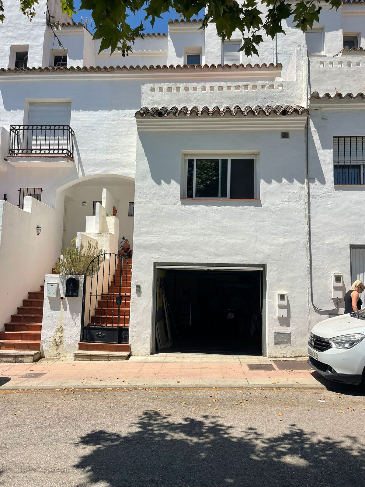 3 Bedroom Villa for Sale in Estepona