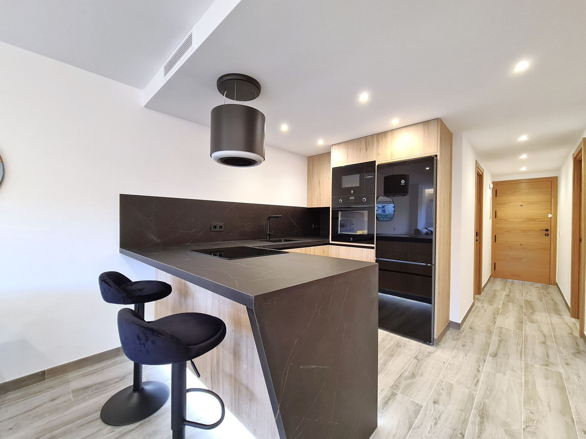 3 Bedroom Apartment for Sale in Estepona