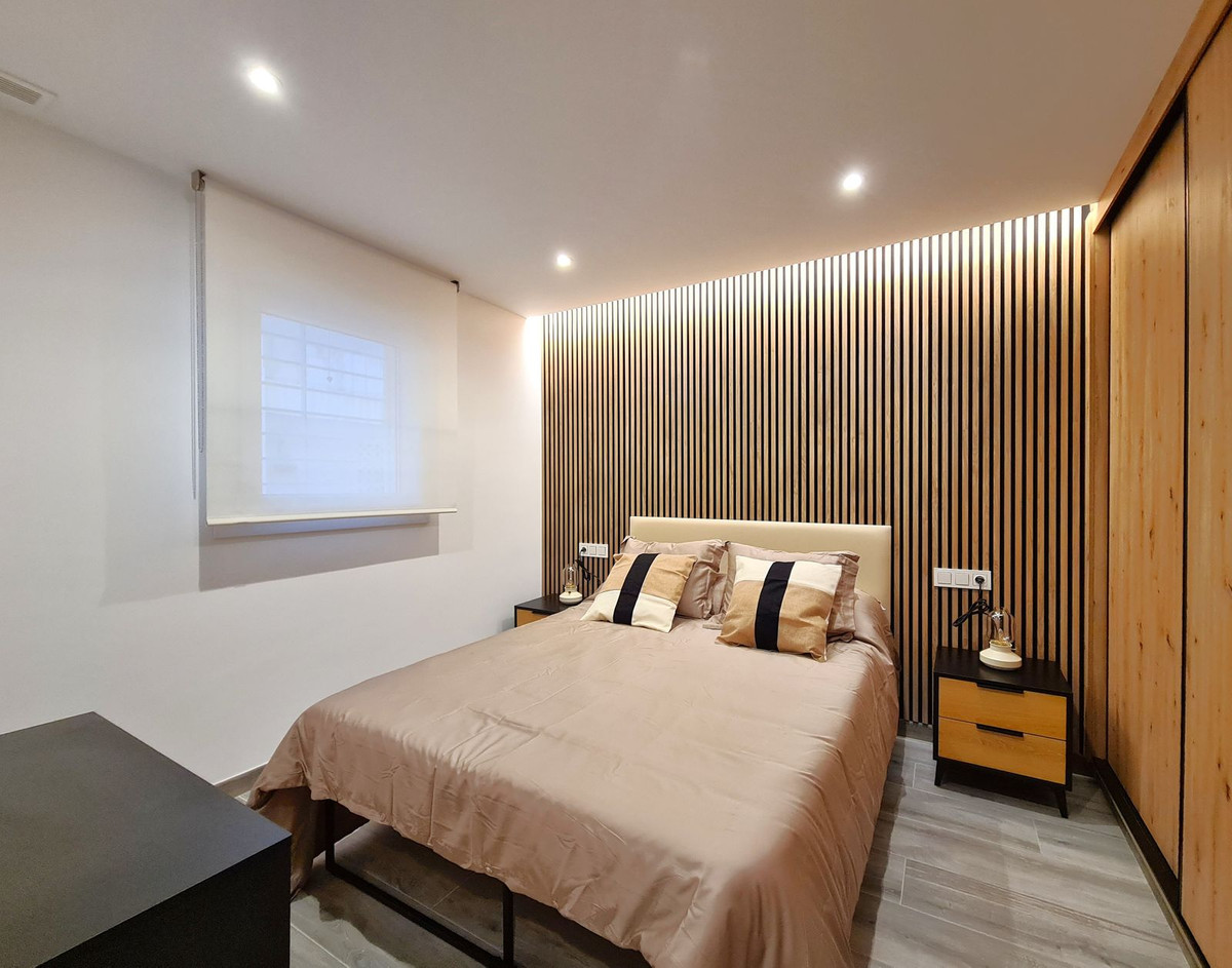 3 Bedroom Apartment for Sale in Estepona — 3