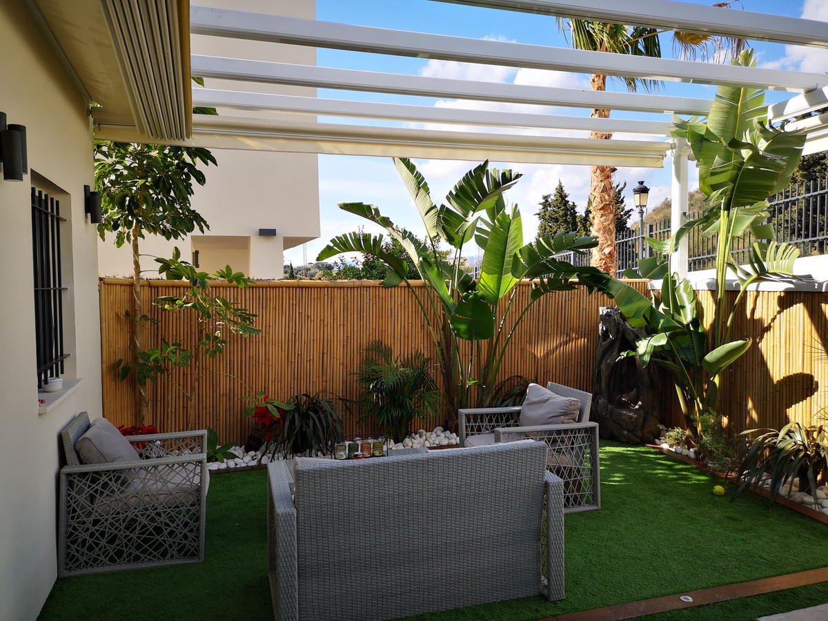 4 Bedroom Villa for Sale in Estepona