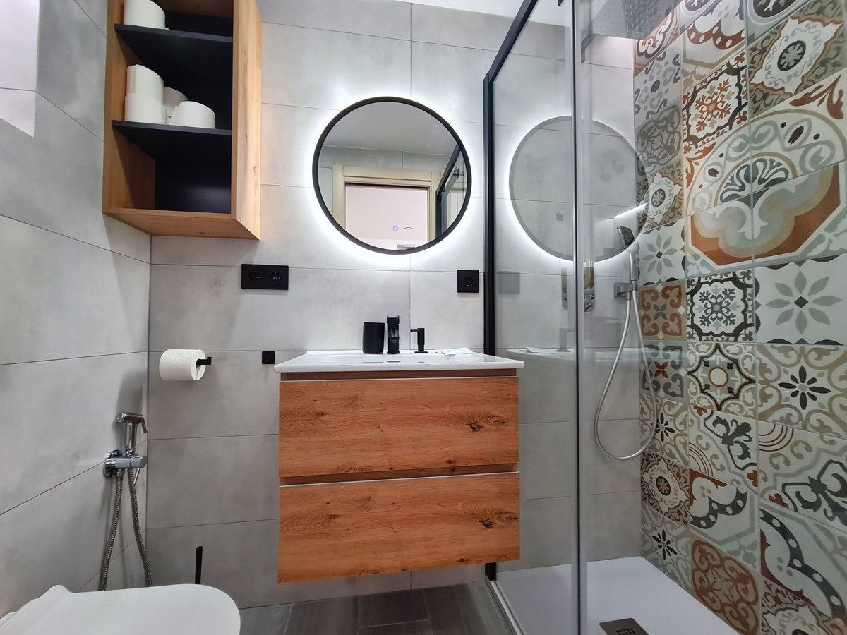 4 Bedroom Apartment for Sale in Estepona — 5