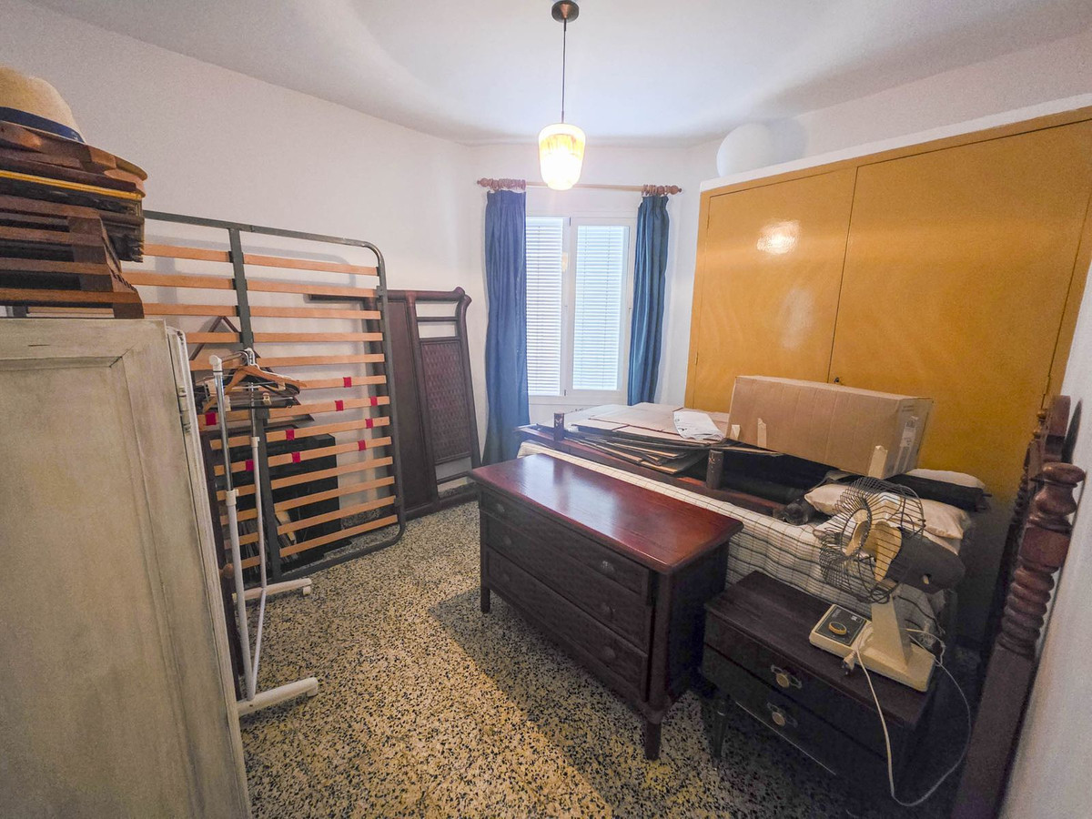 5 Bedroom Villa for Sale in Estepona — 7