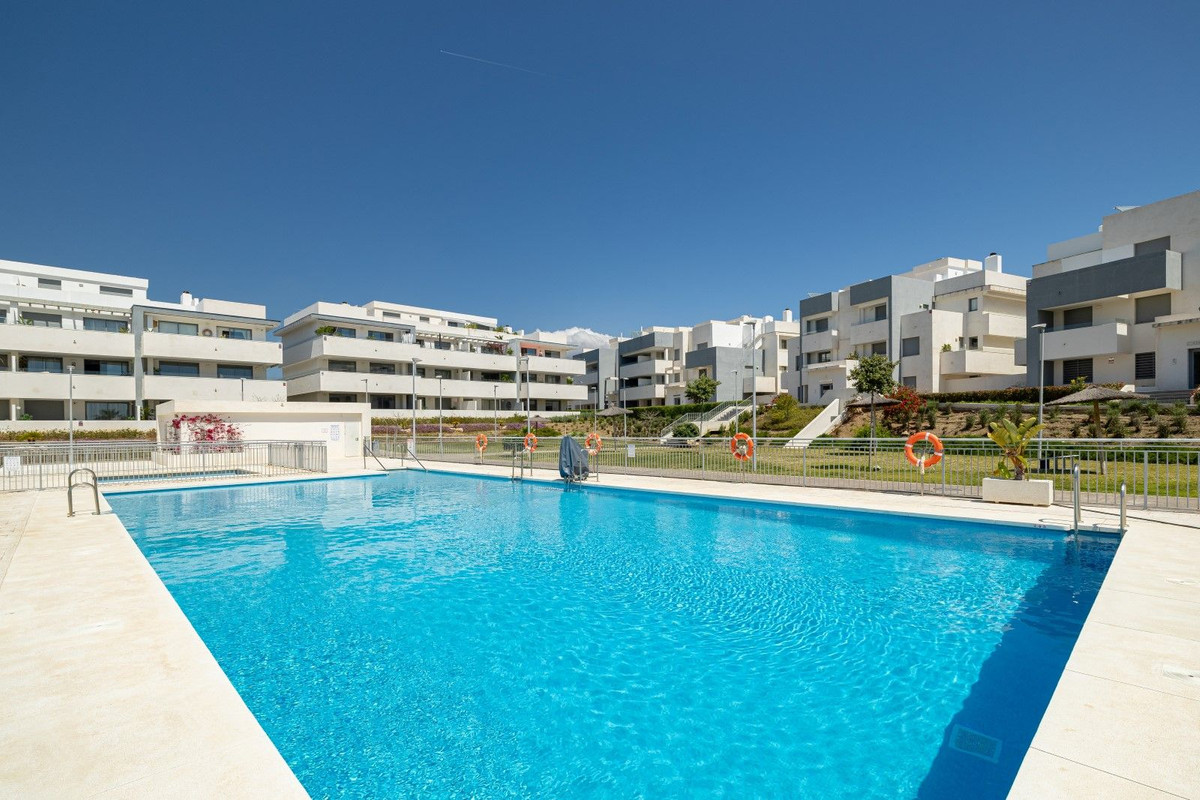 2 Bedroom Apartment for Sale in Estepona — 2