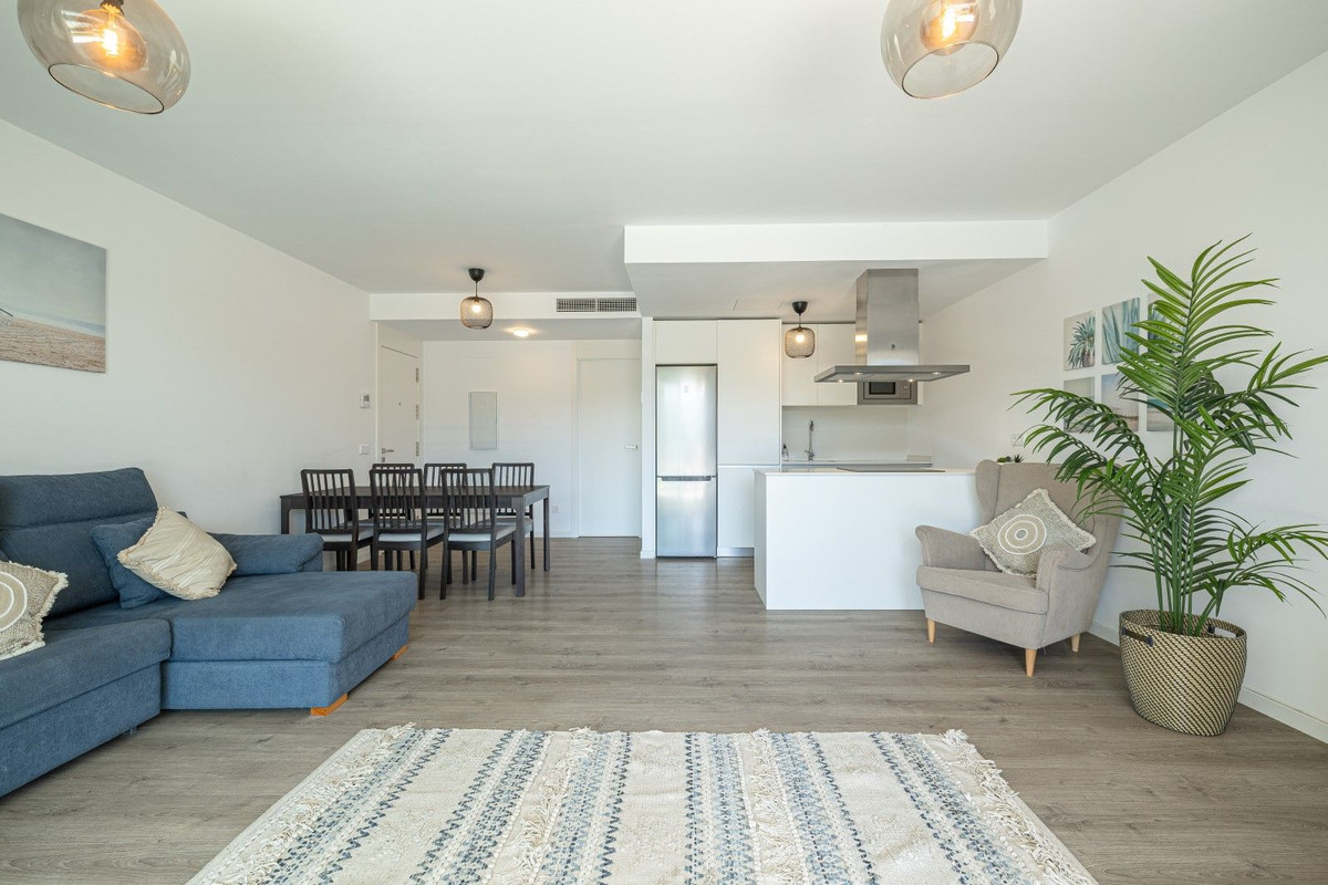 2 Bedroom Apartment for Sale in Estepona — 3