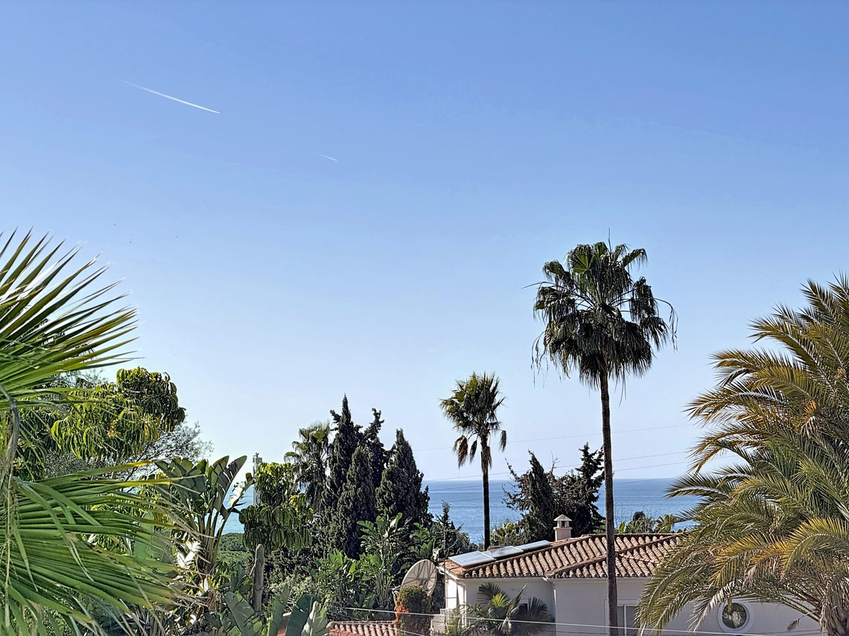 5 Bedroom Villa for Sale in Nagüeles — 2