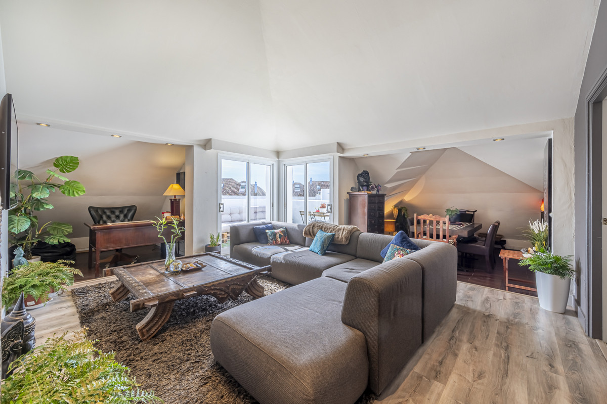 2 Bedroom Apartment for Sale in The Golden Mile — 2