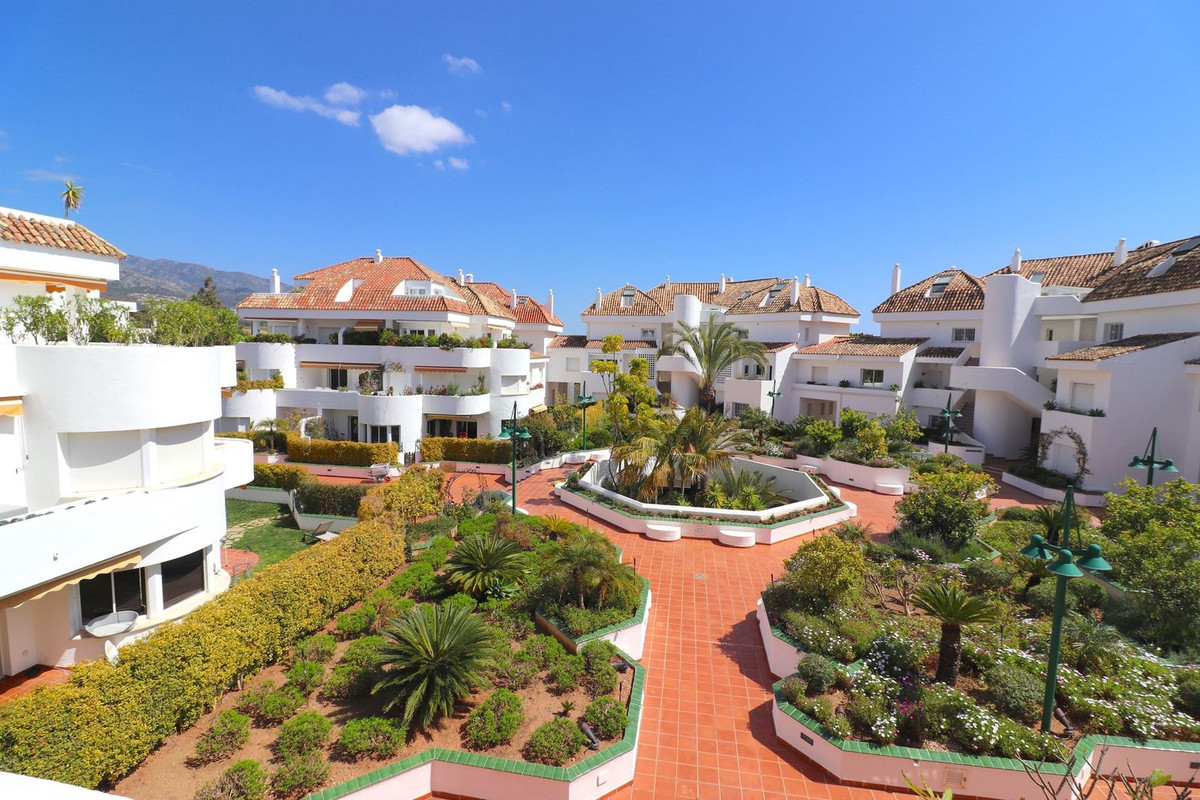 2 Bedroom Apartment for Sale in The Golden Mile — 3