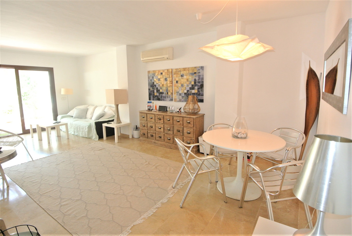 2 Bedroom Apartment for Sale in The Golden Mile — 3