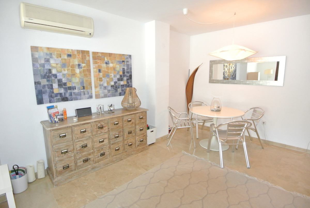 2 Bedroom Apartment for Sale in The Golden Mile — 5