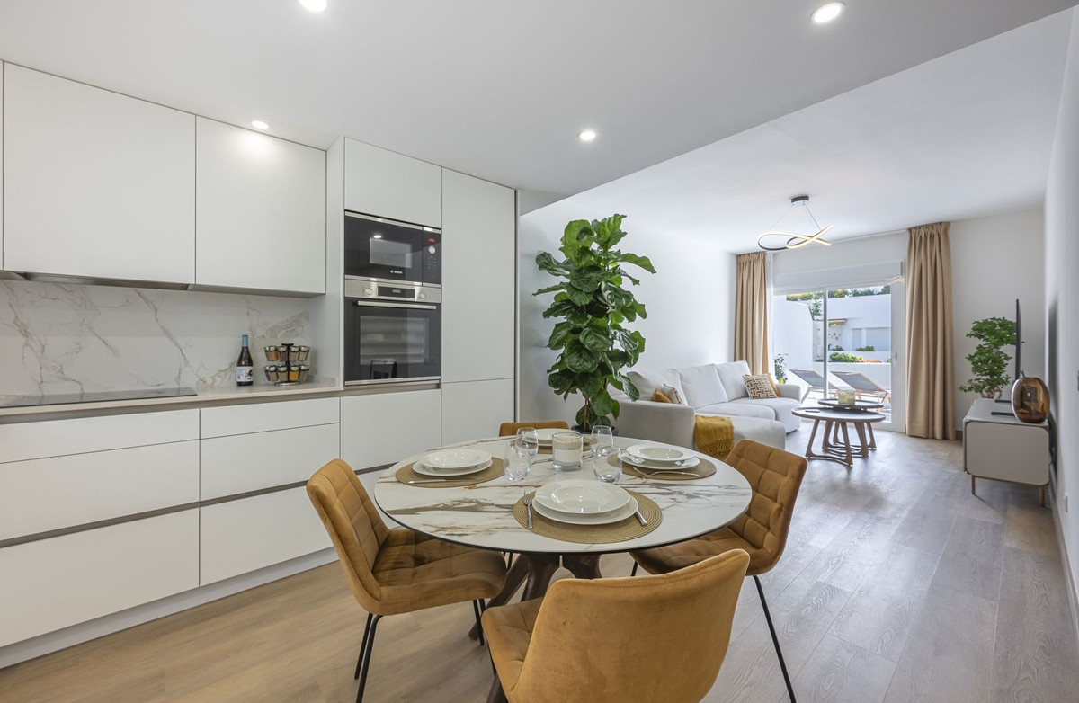 1 Bedroom Apartment for Sale in The Golden Mile — 5