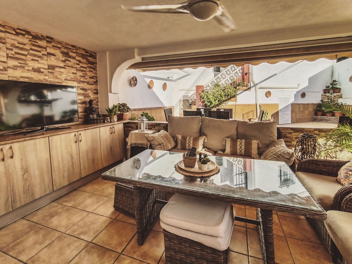 3 Bedroom Villa for Sale in La Campana — 7