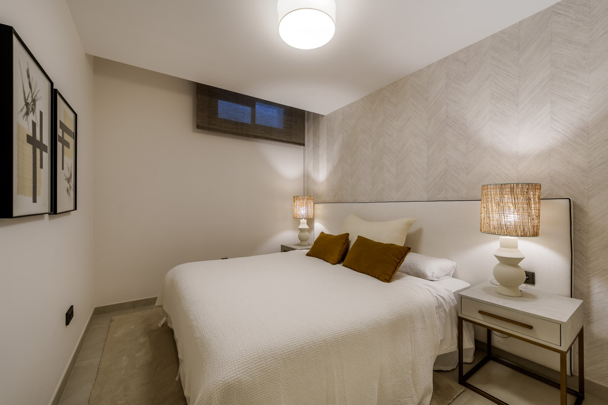5 Bedroom Villa for Sale in Puerto Banús — 8