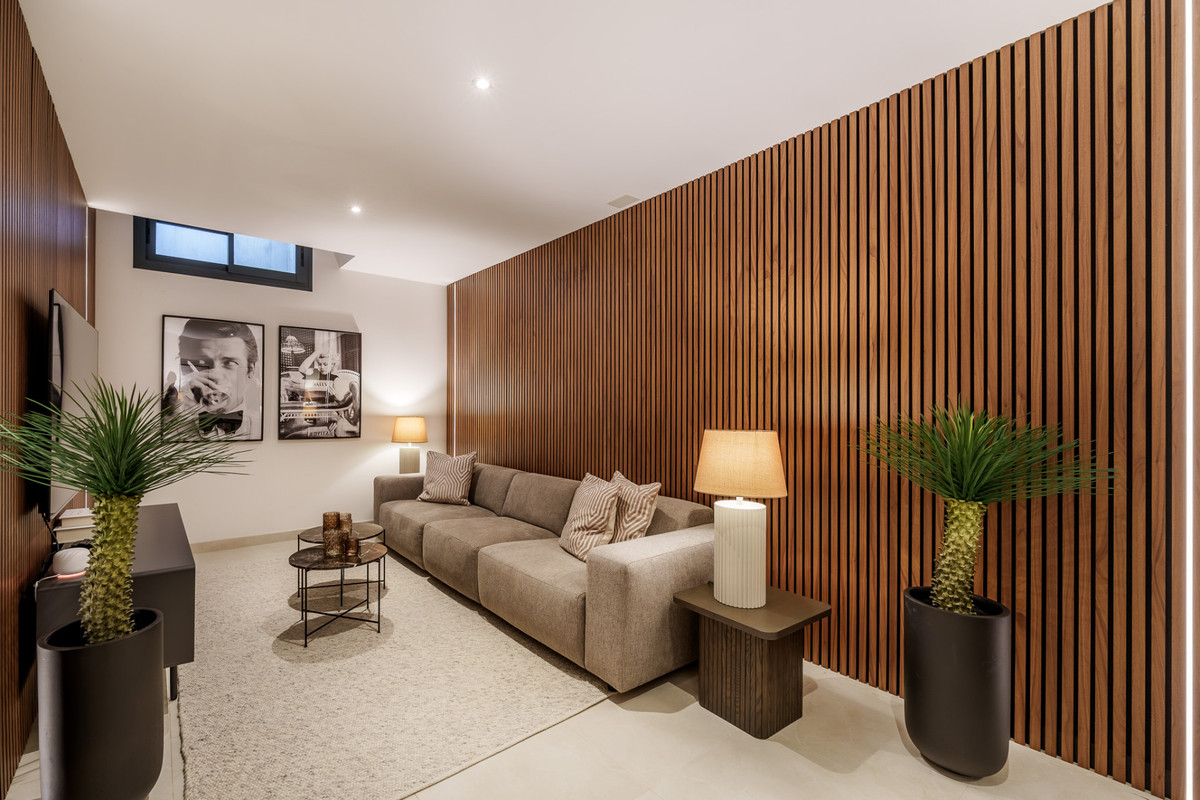 5 Bedroom Villa for Sale in Puerto Banús — 9