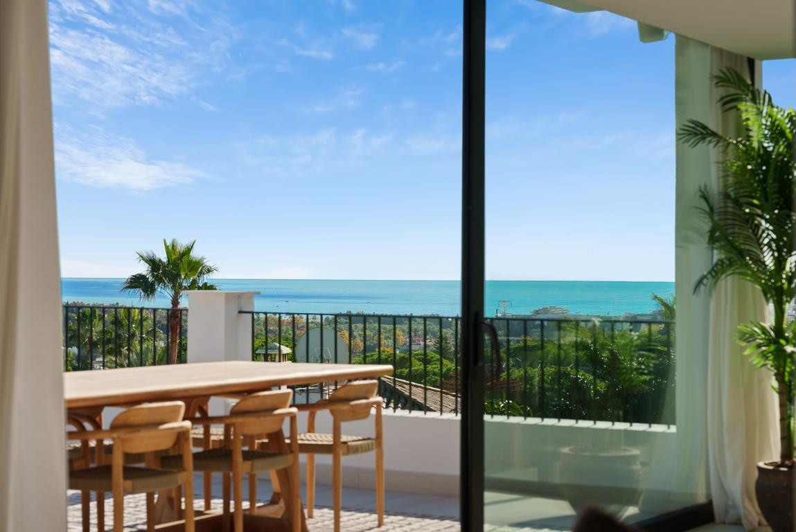 6 Bedroom Villa for Sale in Nueva Andalucía — 7