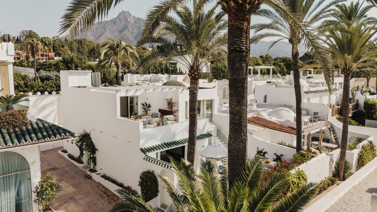3 Bedroom Villa for Sale in The Golden Mile — 8