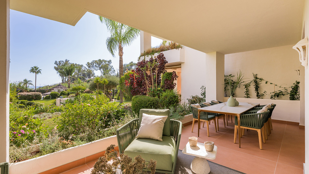 3 Bedroom Apartment for Sale in Estepona — 4