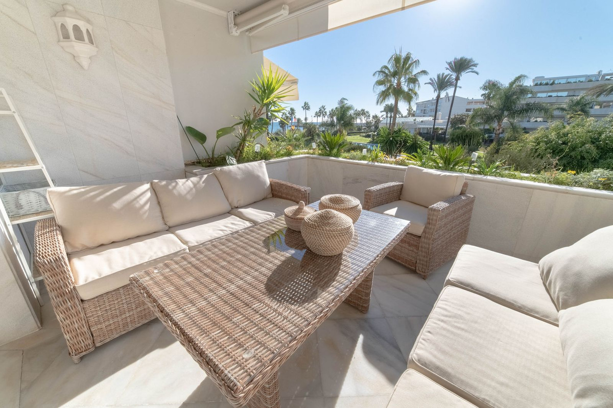 2 Bedroom Apartment for Sale in Marbella