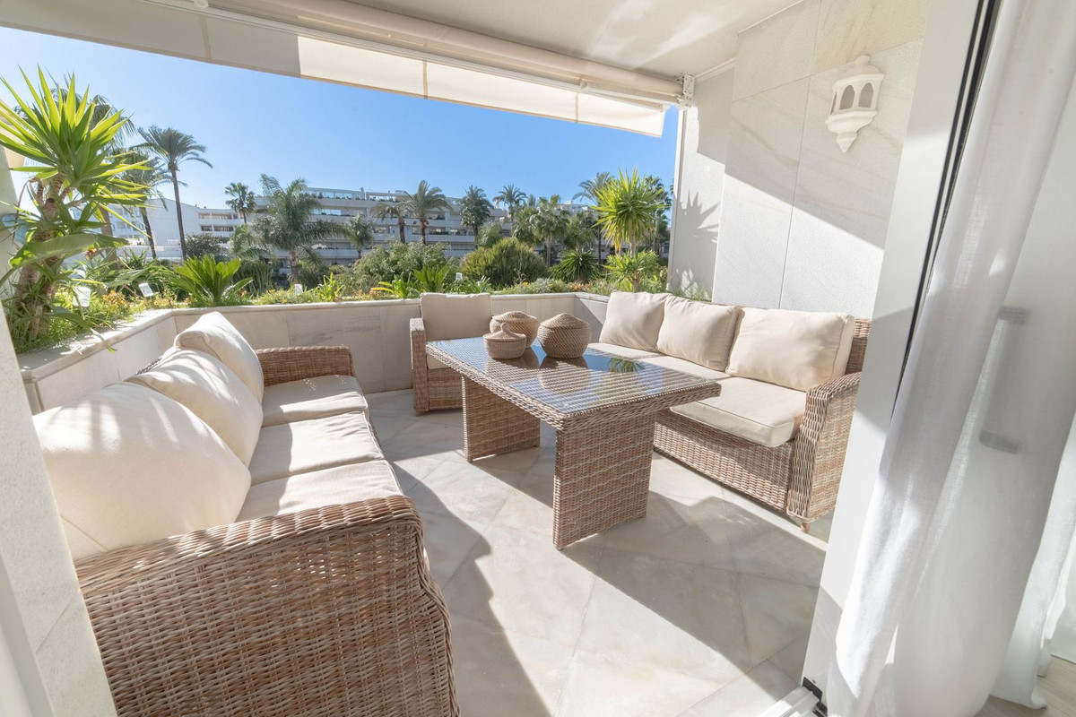 2 Bedroom Apartment for Sale in Marbella — 2