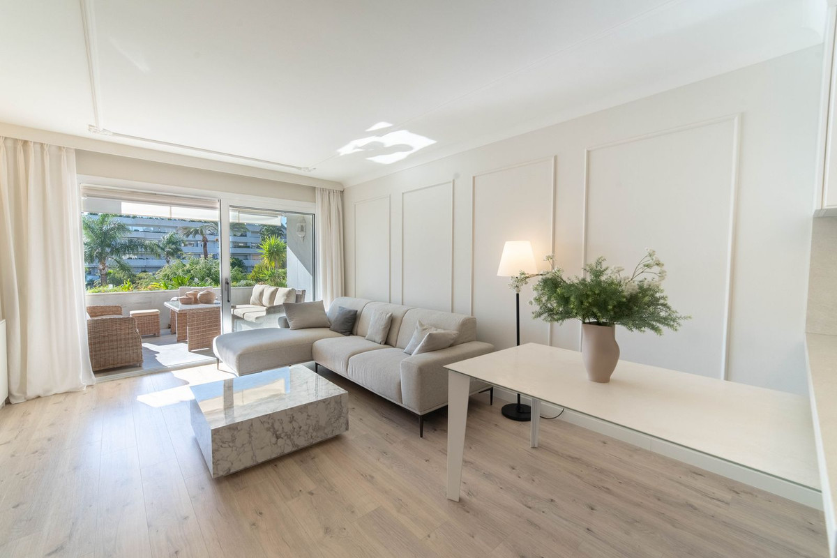 2 Bedroom Apartment for Sale in Marbella — 5
