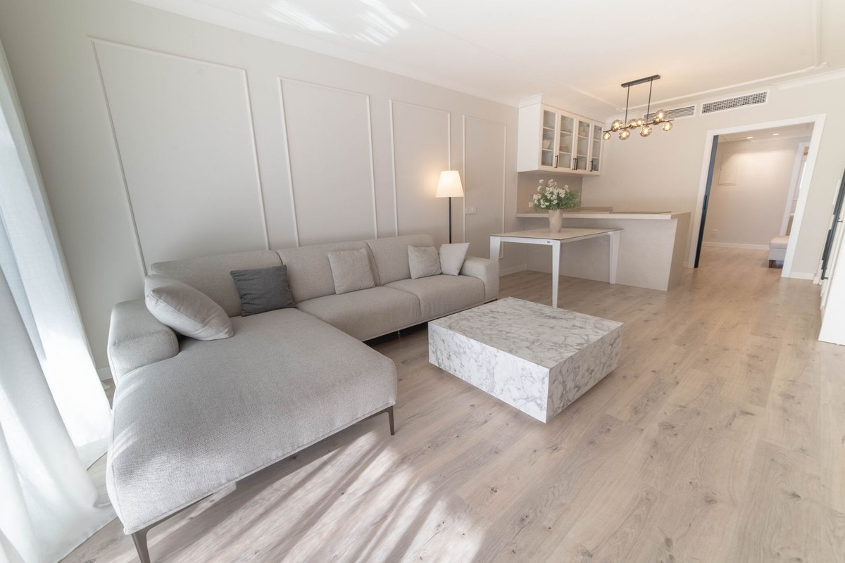 2 Bedroom Apartment for Sale in Marbella — 6