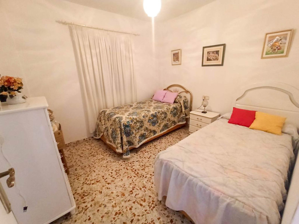 3 Bedroom Villa for Sale in Estepona — 5