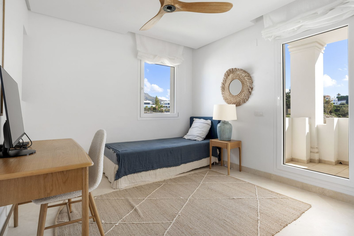 3 Bedroom Apartment for Sale in Aloha — 7