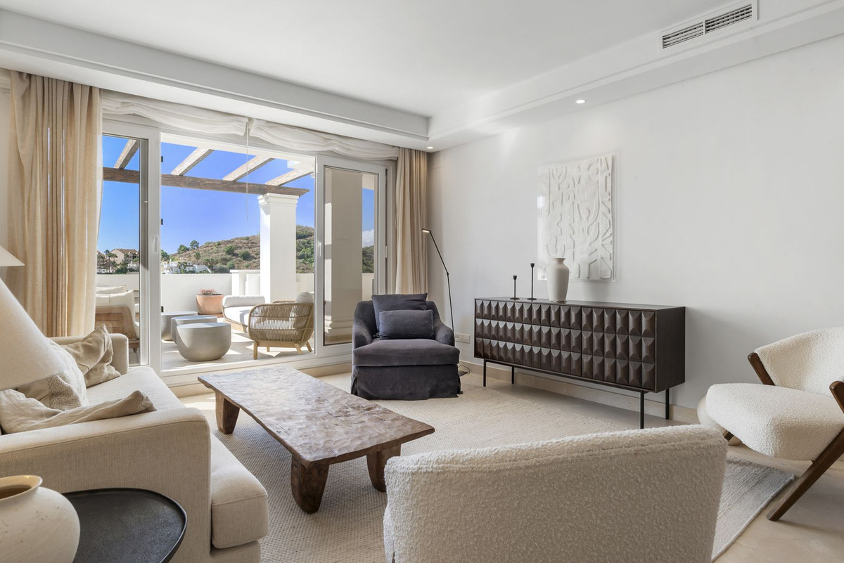 3 Bedroom Apartment for Sale in Aloha — 8