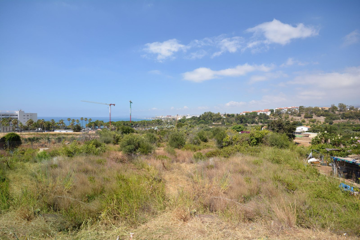Plot for Sale in Estepona — 3