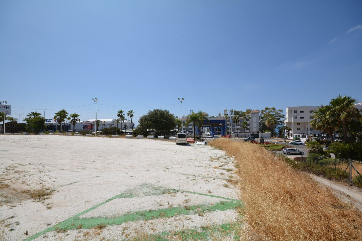 Plot for Sale in Estepona — 4