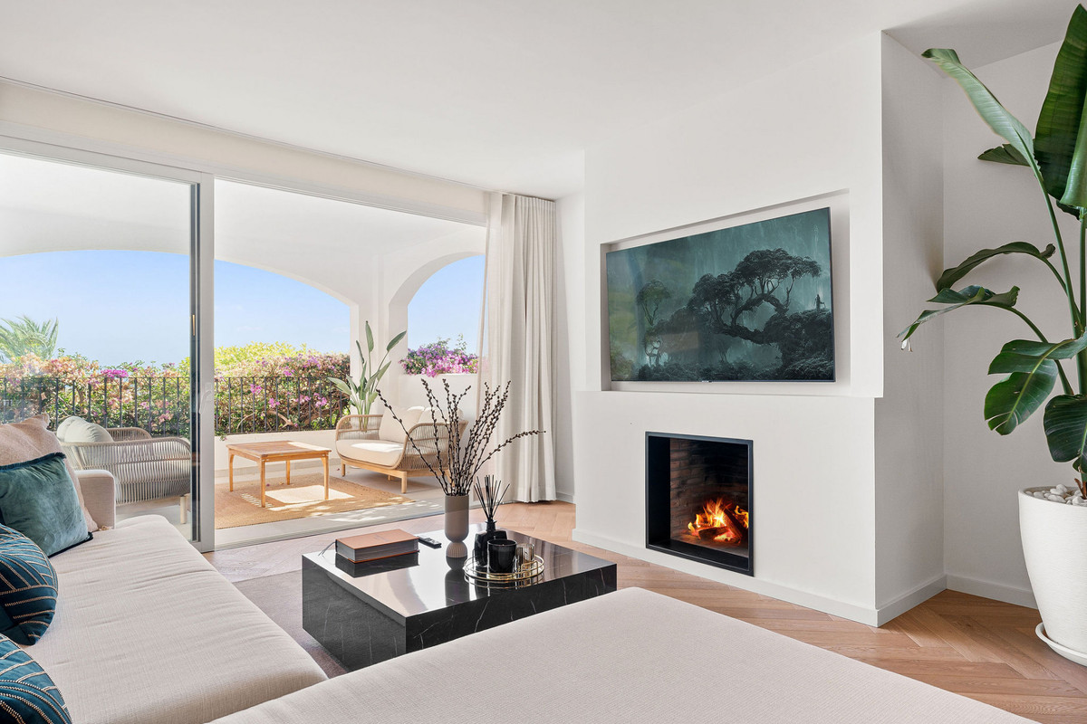 4 Bedroom Villa for Sale in The Golden Mile