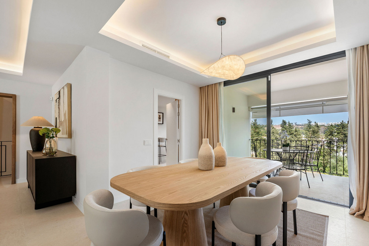 4 Bedroom Villa for Sale in Nueva Andalucía — 3