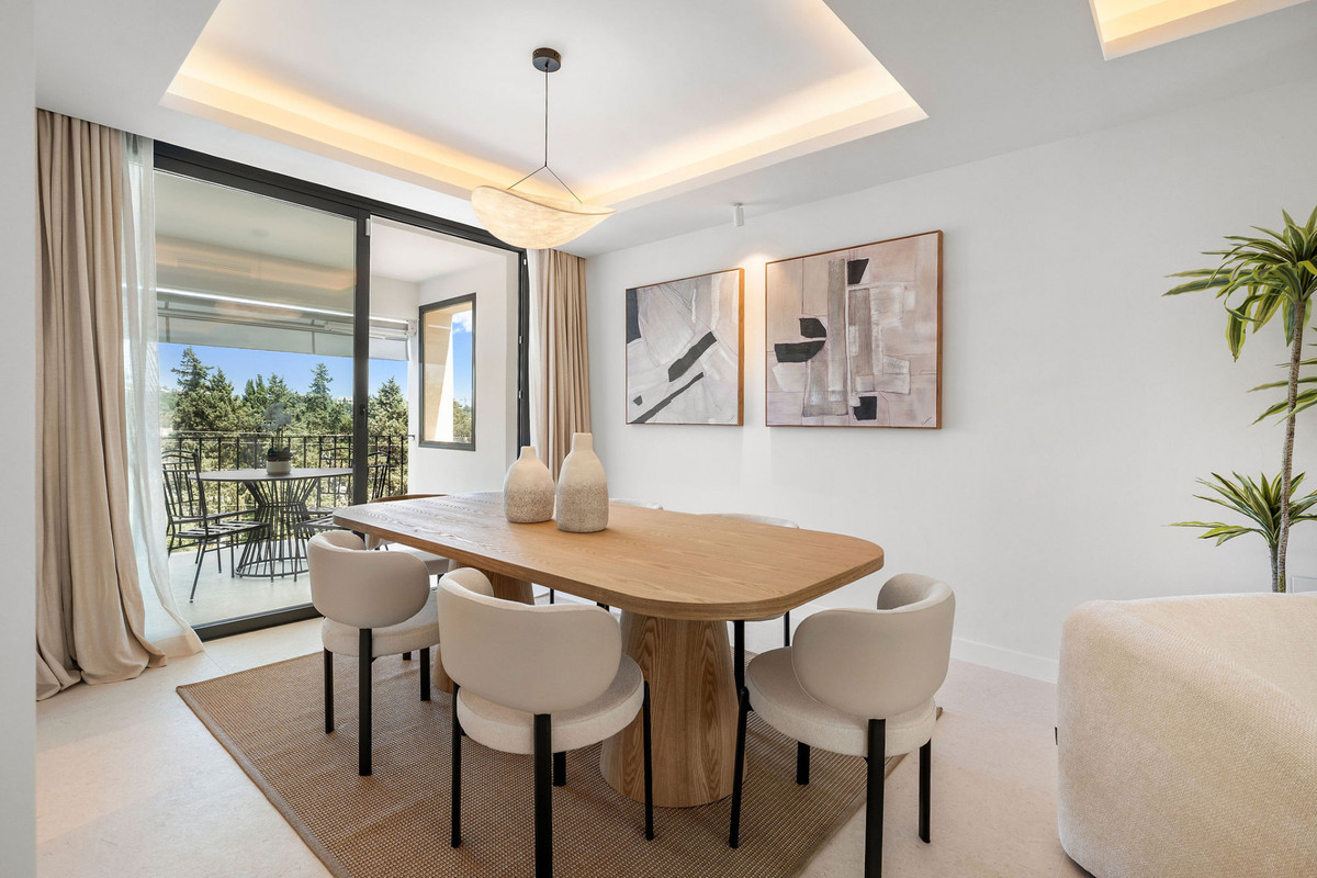 4 Bedroom Villa for Sale in Nueva Andalucía — 7