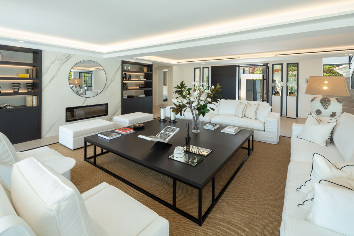 5 Bedroom Villa for Sale in Nueva Andalucía — 6