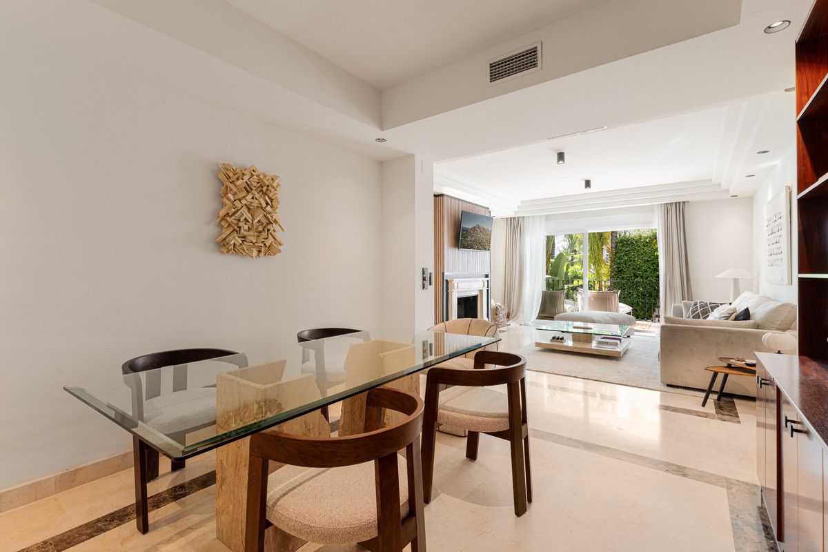 3 Bedroom Apartment for Sale in Sierra Blanca — 3