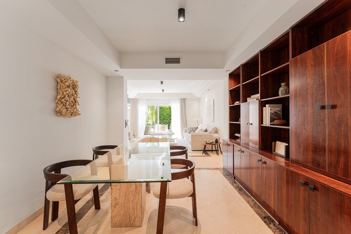 3 Bedroom Apartment for Sale in Sierra Blanca — 5