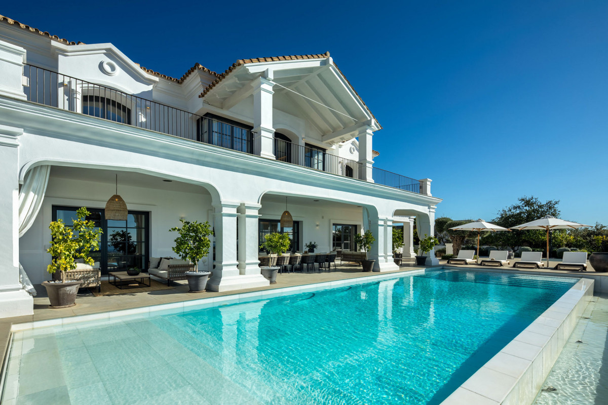 7 Bedroom Villa for Sale in Benahavís — 8