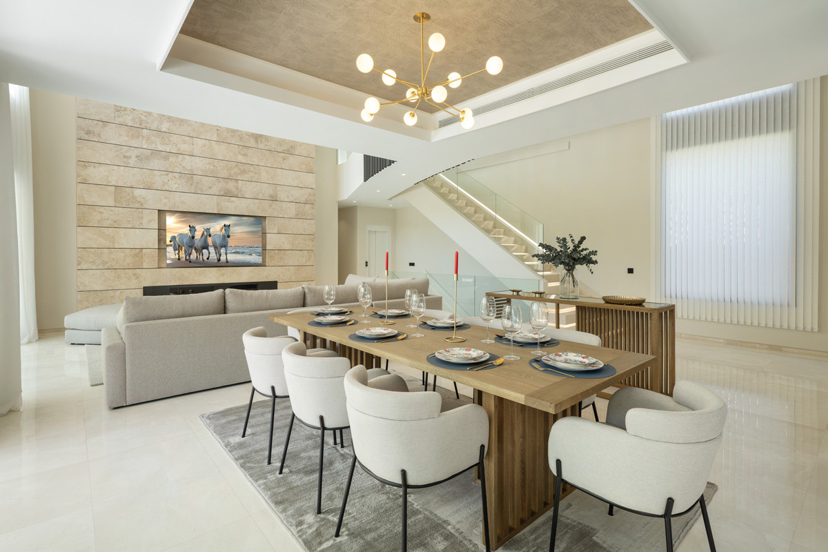 5 Bedroom Villa for Sale in Nueva Andalucía — 6
