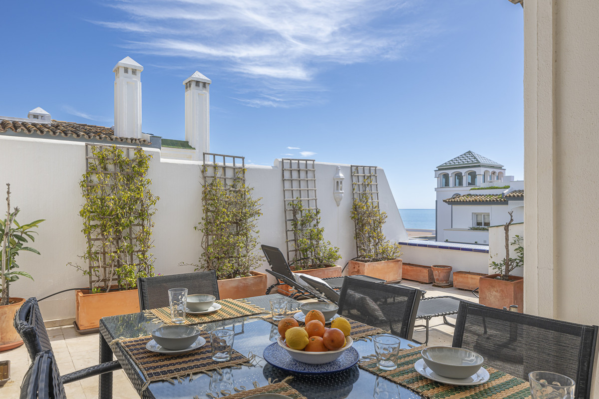 3 Bedroom Apartment for Sale in Estepona — 6