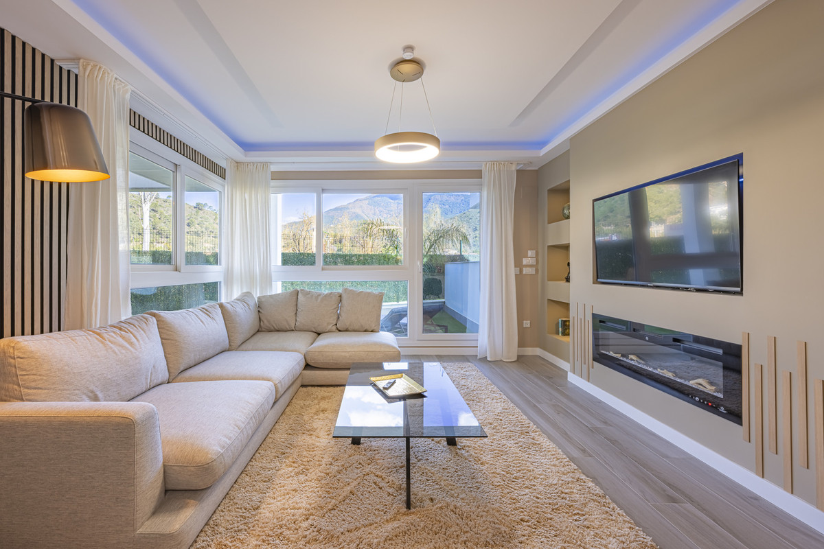 2 Bedroom Apartment for Sale in Benahavís