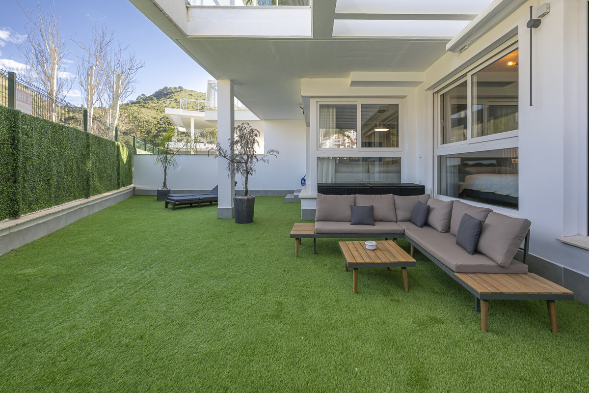 2 Bedroom Apartment for Sale in Benahavís — 8
