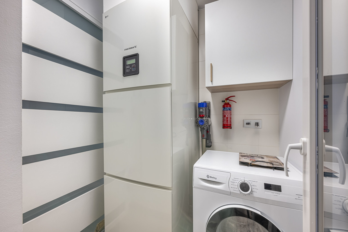2 Bedroom Apartment for Sale in Benahavís — 9