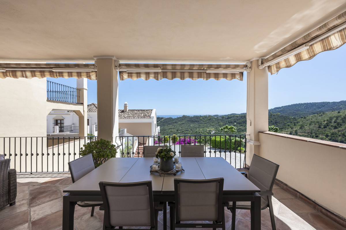 4 Bedroom Villa for Sale in Benahavís — 9