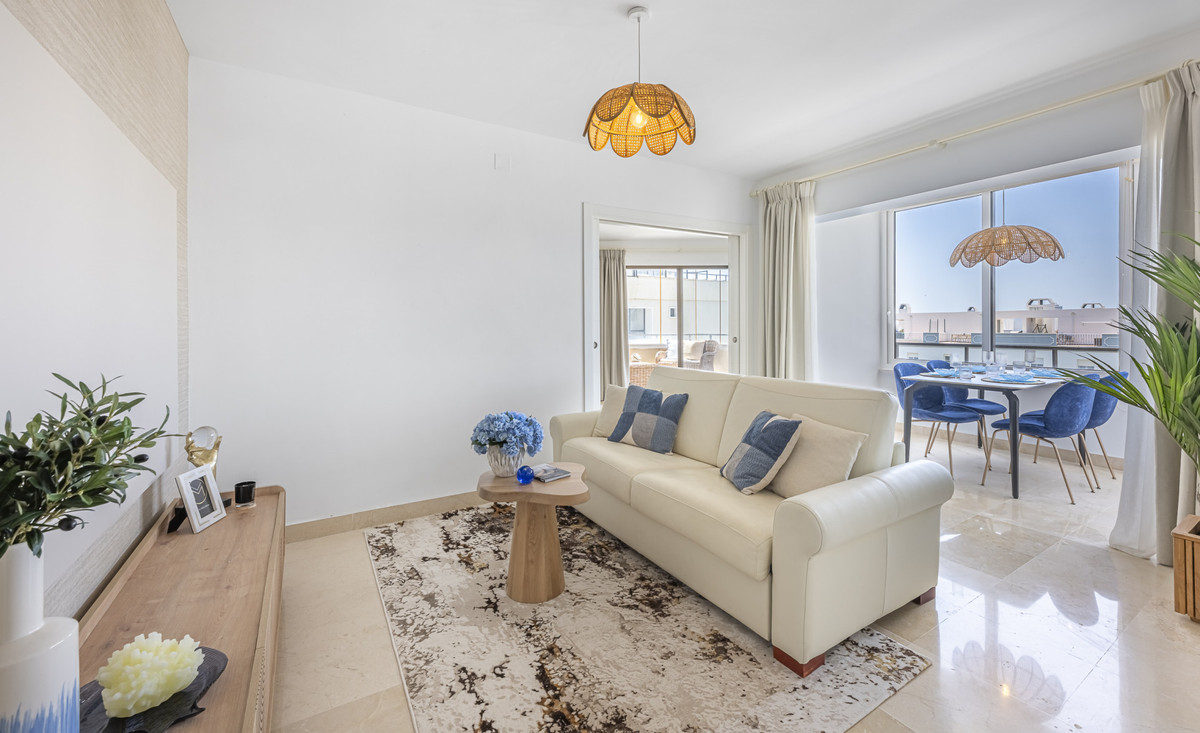2 Bedroom Apartment for Sale in Estepona — 5
