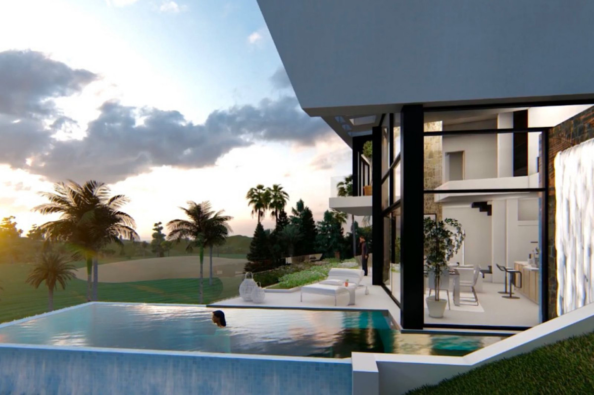 3 Bedroom Villa for Sale in Estepona — 2